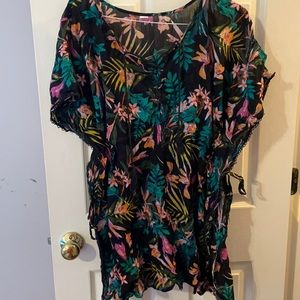 Old Navy swimsuit cover-up with cinched waist